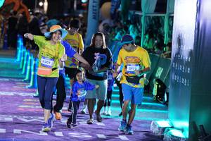 BIB: 3201, 3975
                            <button type="button" onclick="openModal(26260843)" class="btn btn-primary btn-sm float-right btn-popup" data-toggle="modal" data-target=".modal-high-quality">
                        <i class="fas fa-shopping-cart"></i> Add to Cart
                    </button>
                                            <button type="button" onclick="isThisMe(26260843, true)" class="btn btn-success btn-sm float-right btn-popup btn-isme hidden" data-toggle="tooltip" data-placement="bottom" title="นี่คือรูปของคุณใช่ไหม คลิกที่นี่เพื่อเอาเข้าอัลบั้ม">
                        <i class="fas fa-plus"></i> Add to album
                    </button>
                    <button type="button" onclick="isThisMe(26260843, false)" class="btn btn-warning btn-sm float-right btn-popup btn-isnotme hidden">
                        <i class="fas fa-ban"></i> Remove from album
                    </button>